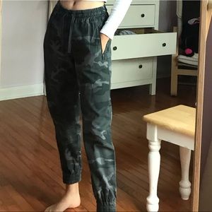 Aritzia green-grey camo pants